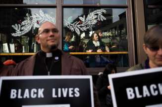 blm_black_friday_seattle